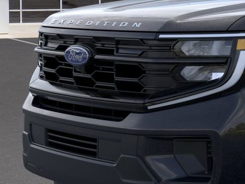 New 2026 Ford Expedition Active RWD image 17