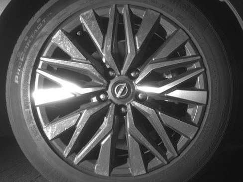 Used 2025 Nissan Altima 2.5 SV FWD image 13