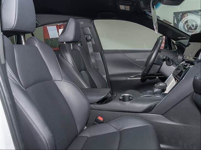 Used 2024 Toyota Venza XLE AWD/4WD image 25