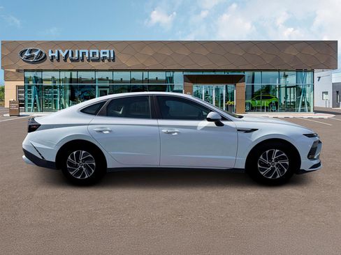 New 2026 Hyundai Sonata Blue image 9