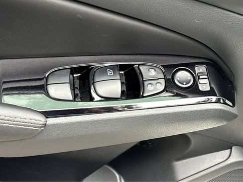 Used 2024 Nissan Altima 2.5 SL image 27