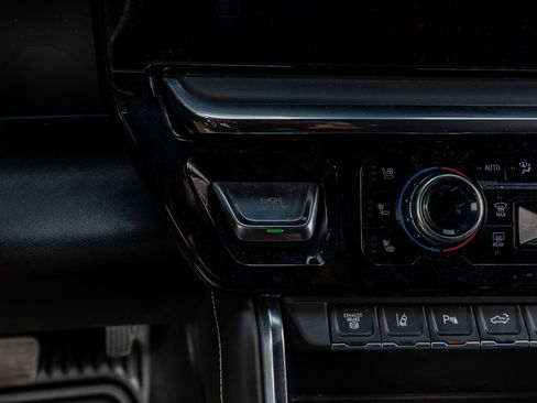 Used 2024 GMC Sierra 2500 Denali Ultimate image 22