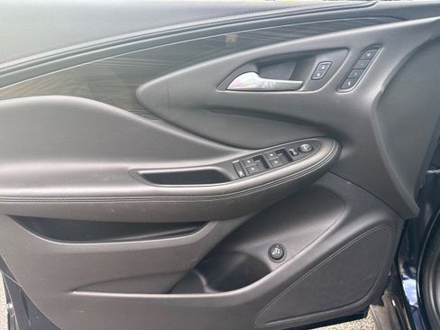 Used 2020 Buick Envision Essence w/ LPO, Cargo Package FWD image 14