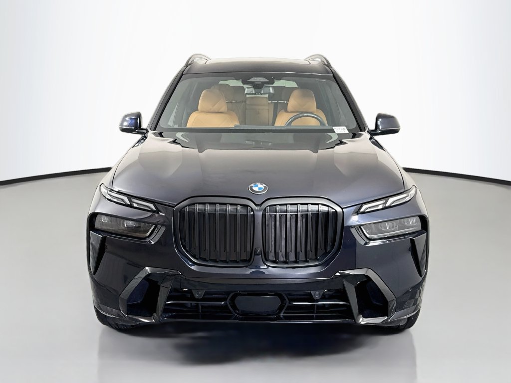 Used 2026 BMW X7 xDrive40i AWD/4WD image 2