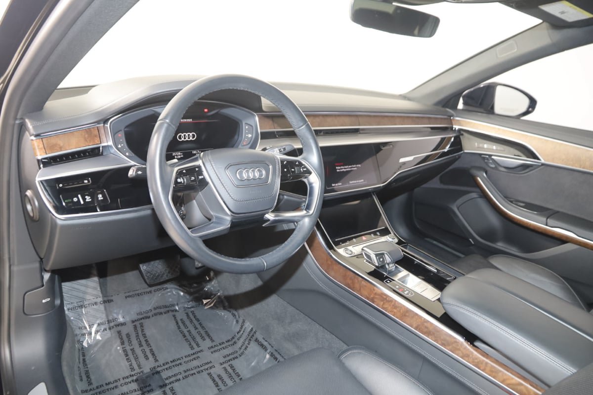 Used 2023 Audi A8 L 3.0T AWD/4WD image 29