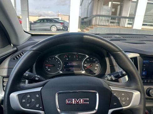 Used 2021 GMC Terrain SLT w/ Infotainment Package II image 26