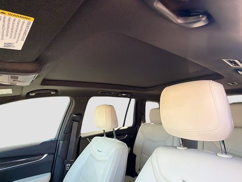 Used 2021 Cadillac XT6 Sport image 29