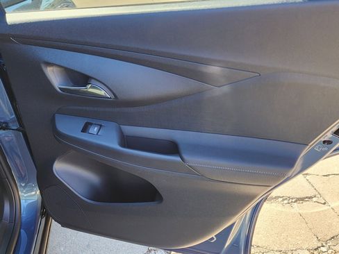 New 2026 Buick Envista Sport Touring image 38