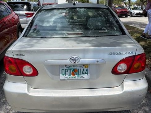 Used 2004 Toyota Corolla CE FWD image 12