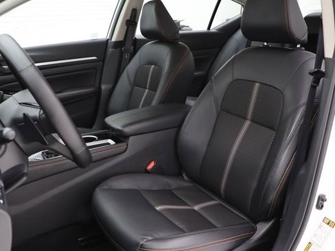 Used 2025 Nissan Altima 2.5 SR image 15