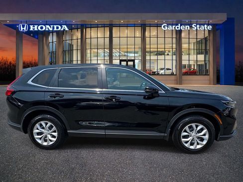 Used 2025 Honda CR-V LX image 5