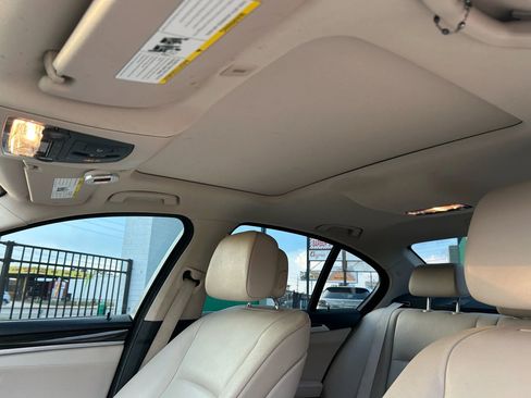 Used 2013 BMW 528i Sedan image 24