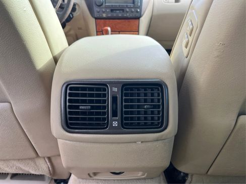 Used 2005 Lexus LS 430 image 36