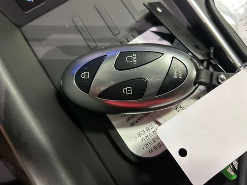 New 2026 Hyundai Santa Fe Limited image 21