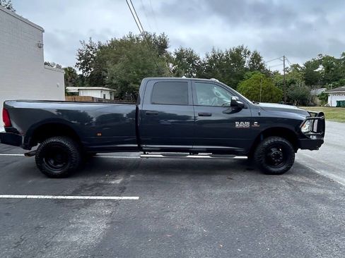 Used 2017 RAM 3500 Tradesman w/ Chrome Appearance Group image 9