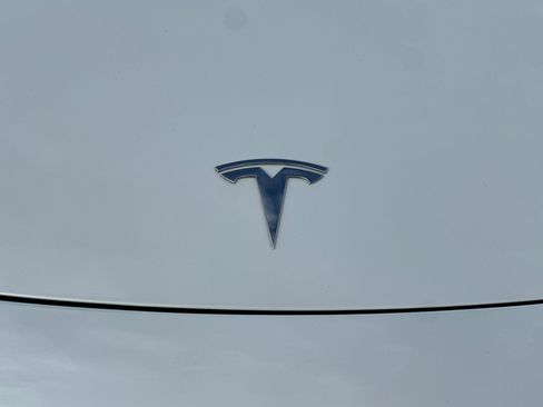 Used 2023 Tesla Model 3 Standard Range image 46