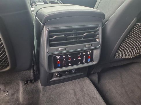 Used 2020 Audi Q7 3.0T Premium Plus w/ Premium Plus Package image 15