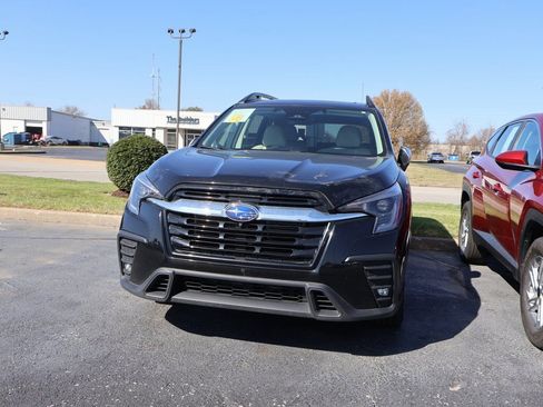 Used 2023 Subaru Ascent Limited w/ Technology Package image 12