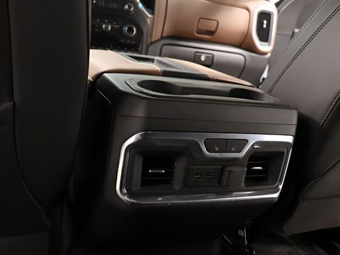 Used 2021 Chevrolet Silverado 2500 High Country w/ Z71 Off-Road Package AWD/4WD image 27