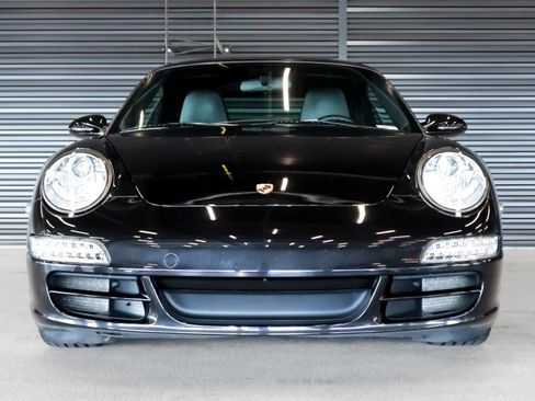 Used 2006 Porsche 911 Carrera S image 8