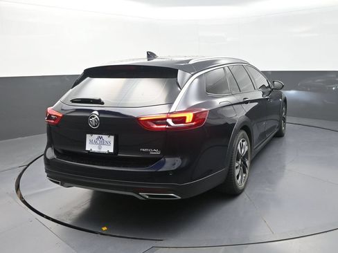 Used 2019 Buick Regal Preferred w/ Sights and Sounds Package AWD/4WD image 11
