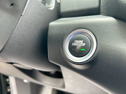 Used 2020 GMC Terrain SLE w/ Driver Convenience Package AWD/4WD image 16