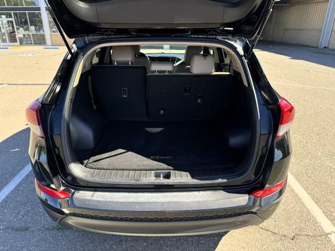 Used 2018 Hyundai Tucson SEL Plus AWD/4WD image 11