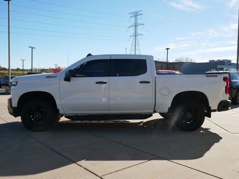 Used 2021 Chevrolet Silverado 1500 LT Trail Boss w/ Bed Protection Package image 4