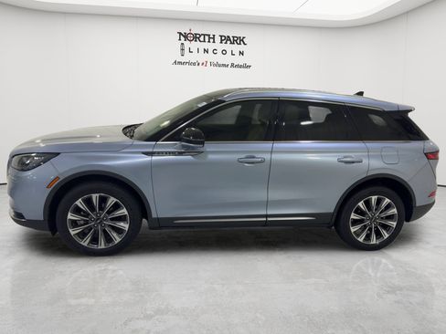 Used 2022 Lincoln Corsair Reserve w/ Elements Package AWD/4WD image 6