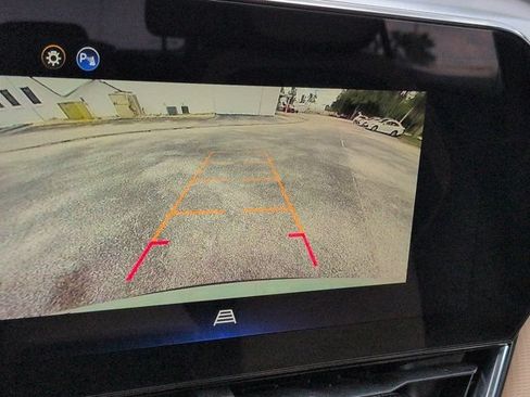 Used 2025 Chevrolet Equinox ACTIV FWD image 20