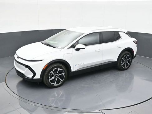 New 2026 Chevrolet Equinox EV LT FWD image 55