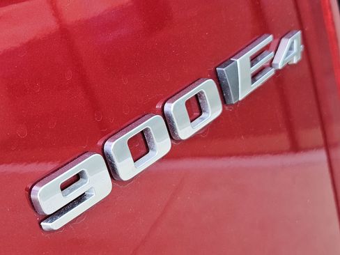 New 2026 Cadillac Vistiq Sport image 11