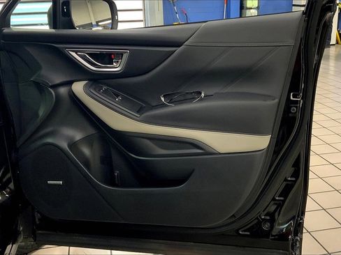 Used 2022 Subaru Forester Limited image 26