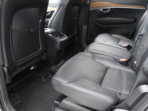 Used 2021 Volvo XC90 T6 Momentum image 35