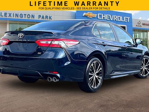 Used 2018 Toyota Camry SE FWD image 13