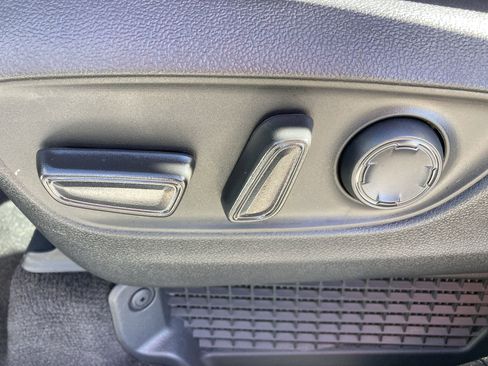 Certified 2025 Toyota Sienna XLE image 14