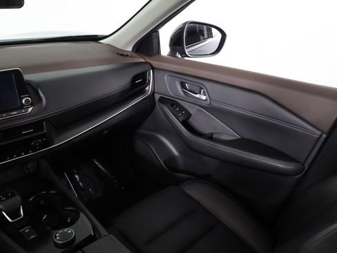 Used 2023 Nissan Rogue SV w/ SV Premium B Package AWD/4WD image 37