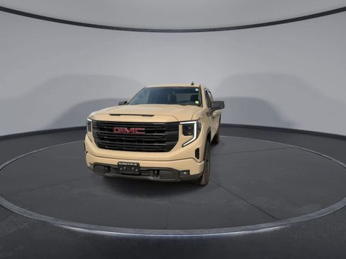 Used 2022 GMC Sierra 1500 Elevation AWD/4WD image 3