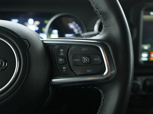 Used 2023 Jeep Wrangler Unlimited Sahara w/ Cold Weather Group image 27