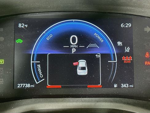 Used 2025 Toyota Camry SE w/ Convenience Package FWD image 19
