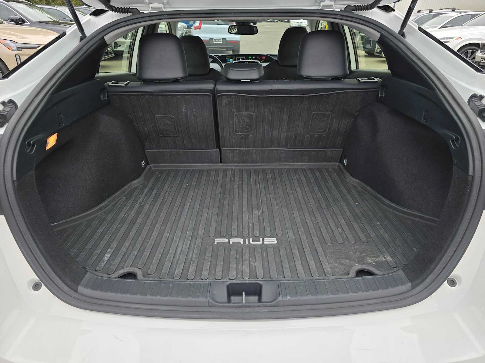 Used 2022 Toyota Prius AWD image 14