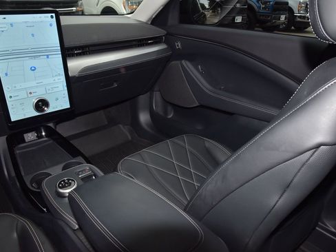 Used 2023 Ford Mustang Mach-E Select RWD image 17
