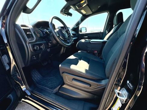 Used 2025 RAM 1500 Warlock AWD/4WD image 10