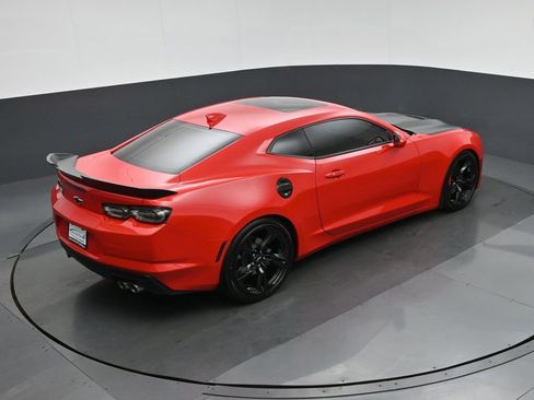 Used 2021 Chevrolet Camaro LT w/ RS Package image 55