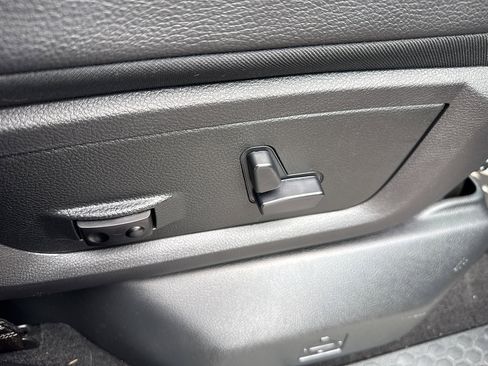 Used 2018 RAM 2500 Laramie w/ Sport Appearance Group image 42