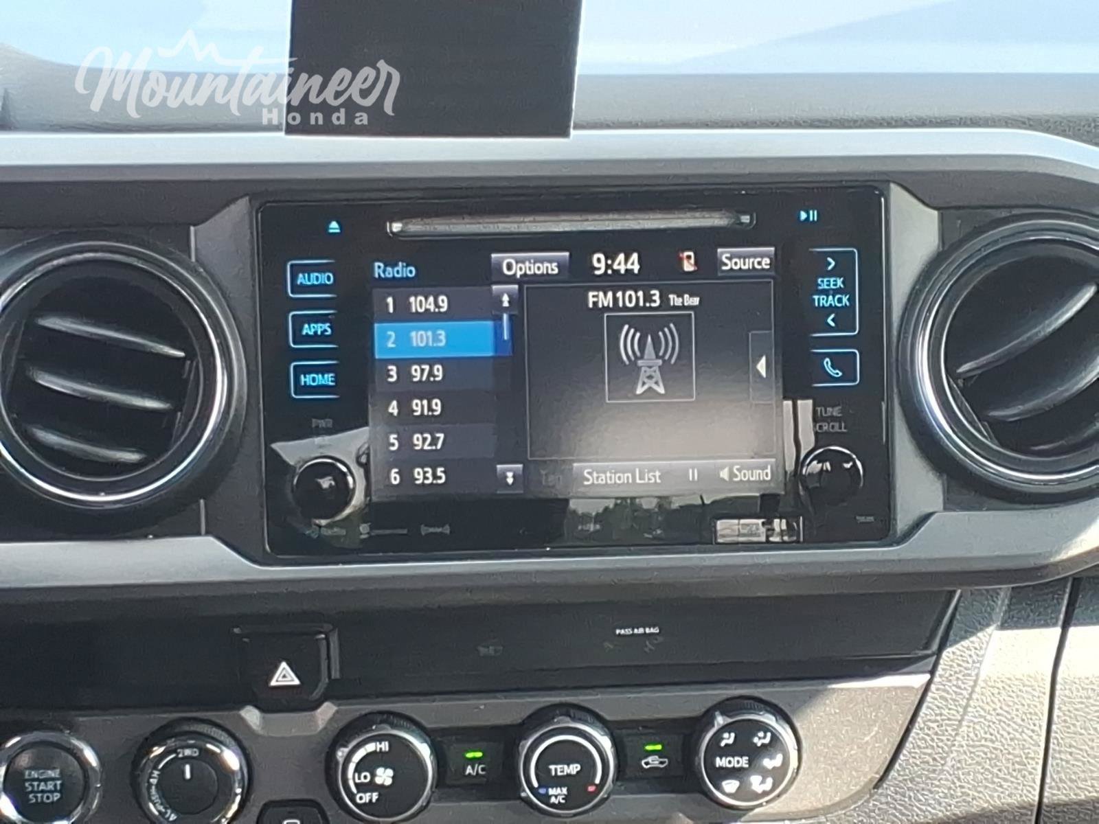 Used 2019 Toyota Tacoma TRD Sport AWD/4WD image 24