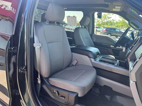 Used 2016 Ford F150 XLT w/ Equipment Group 302A Luxury AWD/4WD image 11