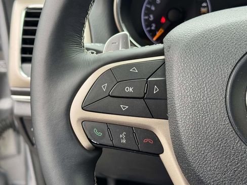 Used 2017 Jeep Grand Cherokee Limited w/ Trailer Tow Group IV image 21