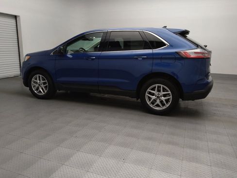 Used 2023 Ford Edge SEL image 3
