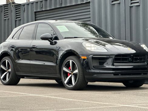 Used 2022 Porsche Macan S image 10